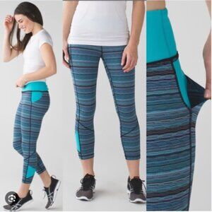 Lululemon Pace Rival Crop leggings in the Space Dye Twist Naval Blue Sz 6